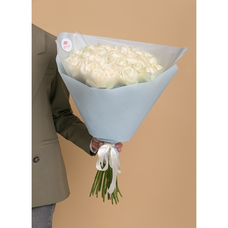Букет 25 роз "Белоснежный розарий"