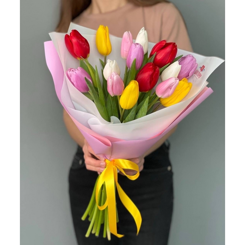 Букет тюльпанов "Весенний поцелуй"